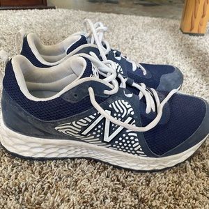 New Balance Men's Fresh Foam 3000 V5 Turf-Trainer Baseball Shoe.  Size 8